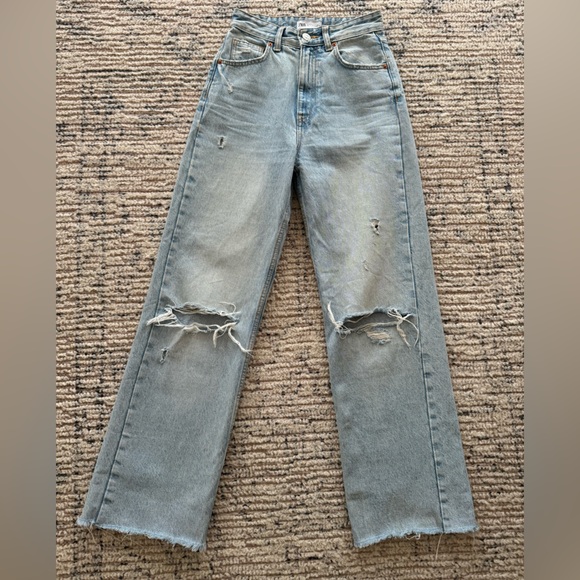 Zara Blogger Fave Wide Leg High Waisted Jeans sku 6045 - Picture 6 of 8